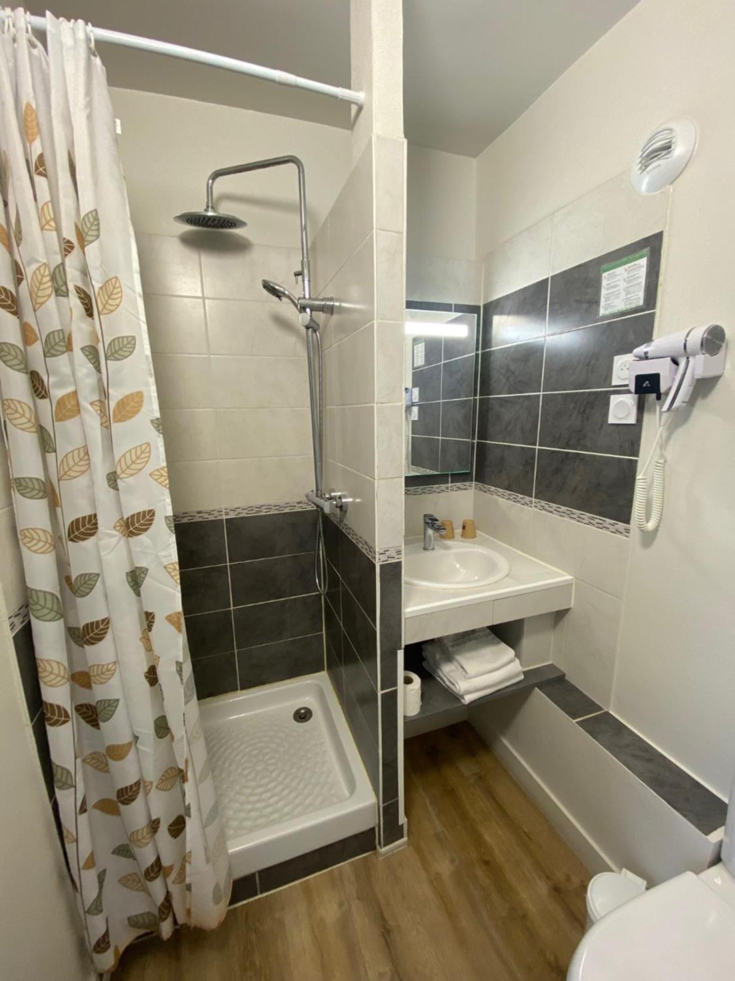 Hotel de Bretagne Fougères Eksteriør billede